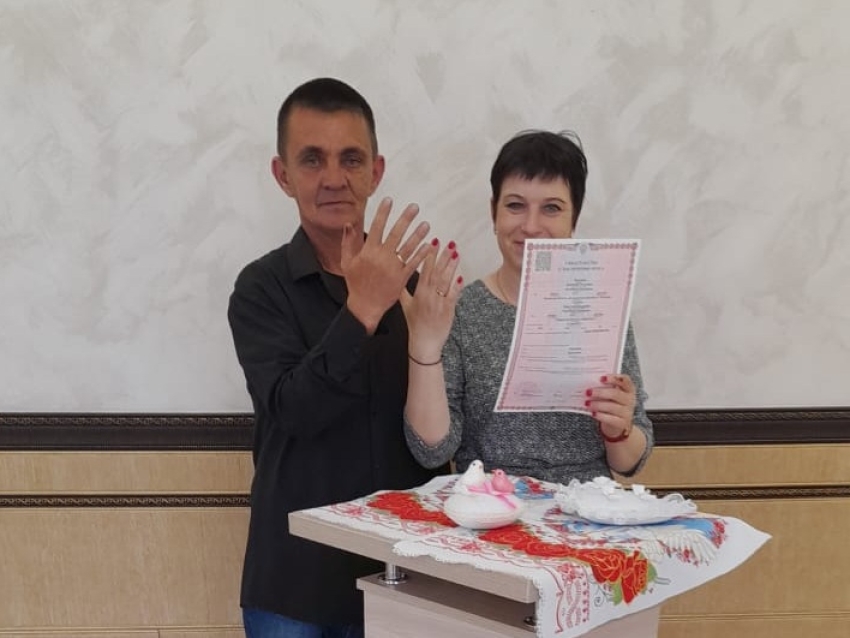 Склонение существительных по падежам (таблицы и примеры)